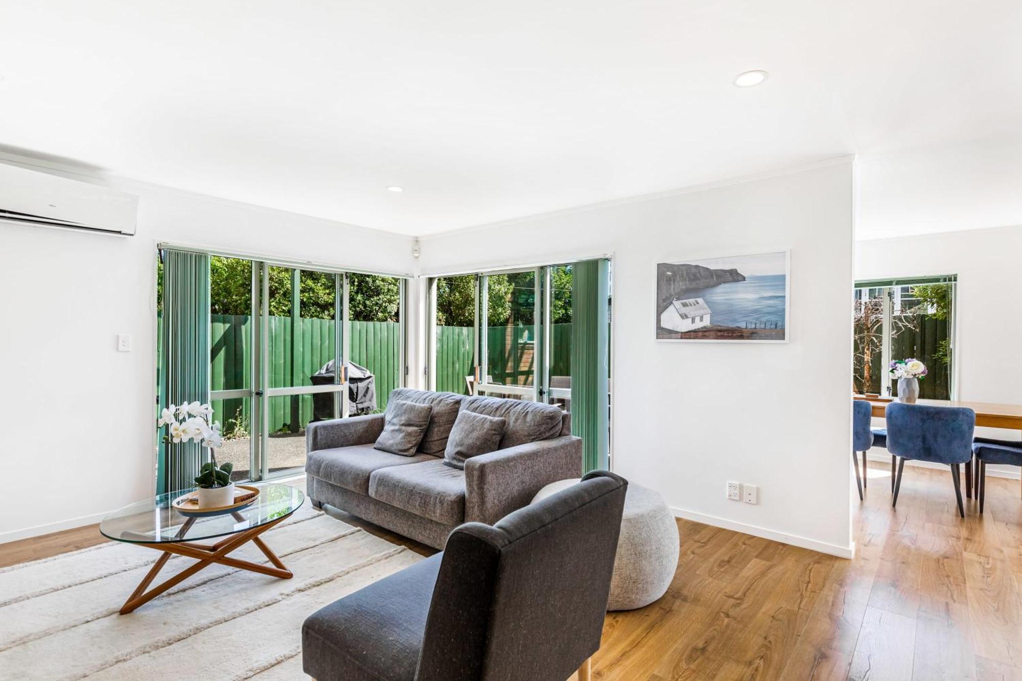 Private And Sunny 3-Bedroom Home With Parking Auckland Exteriör bild