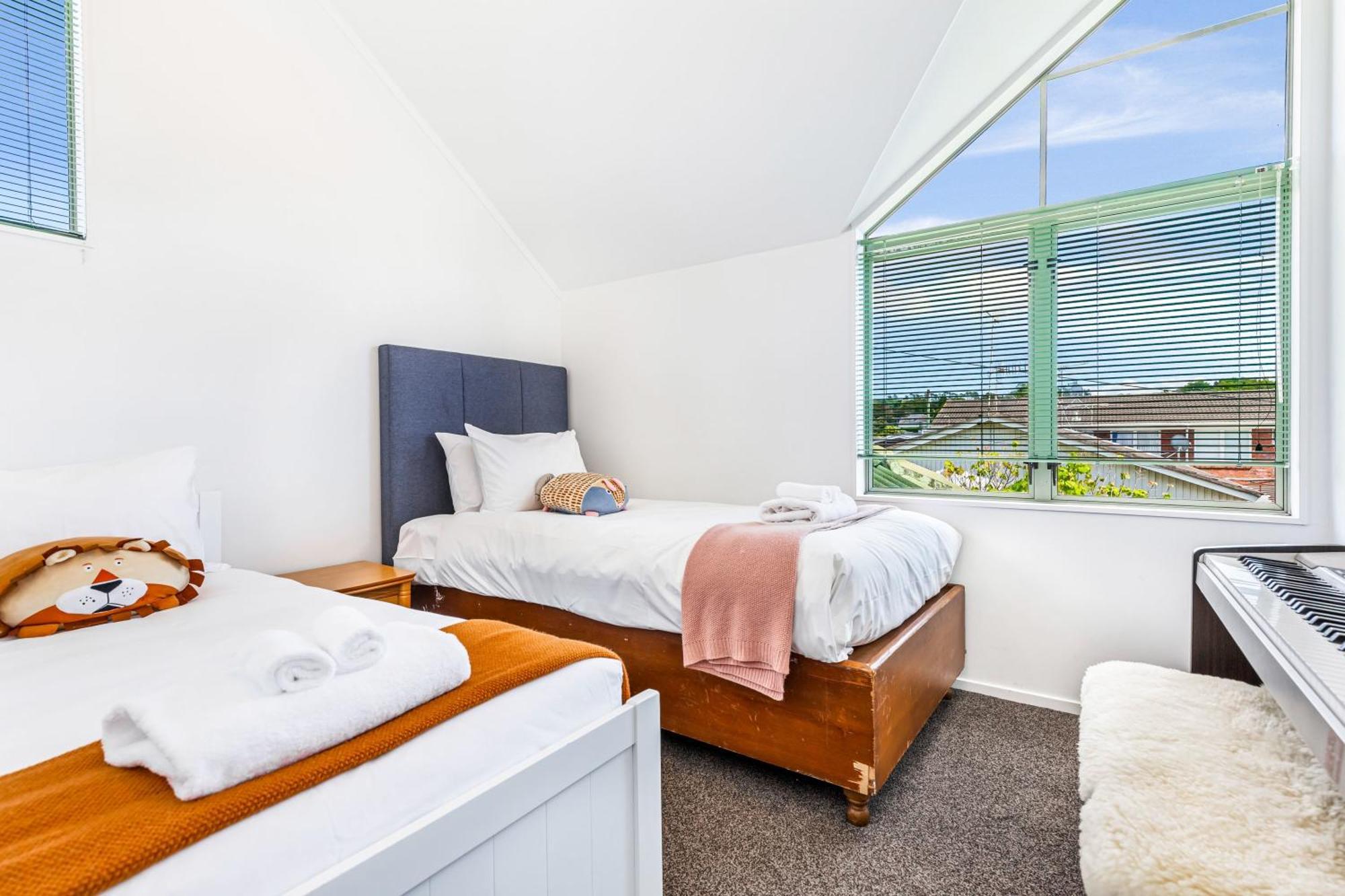 Private And Sunny 3-Bedroom Home With Parking Auckland Exteriör bild